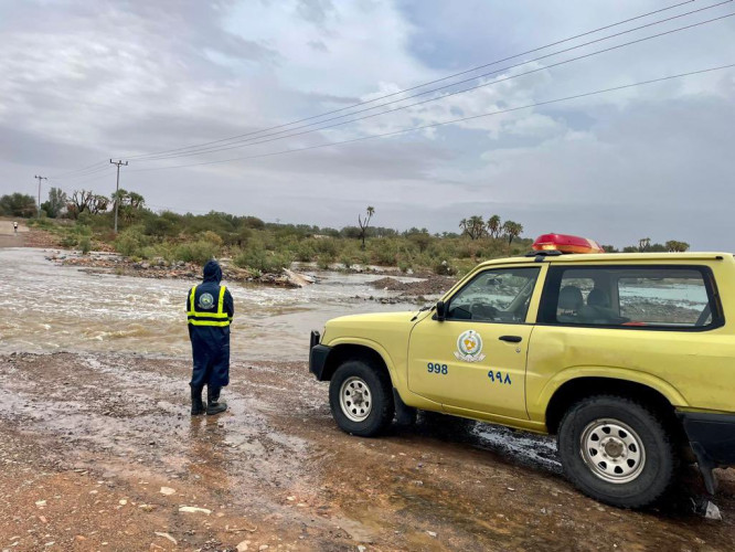 الدفاع المدني يدعو للتقيد بالإرشادات والابتعاد عن الأودية ومواقع تجمع المياه