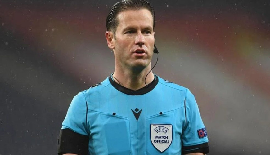 طاقم تحكيم هولندي يقود كلاسيكو الاتحاد والهلال في نصف نهائي الكأس