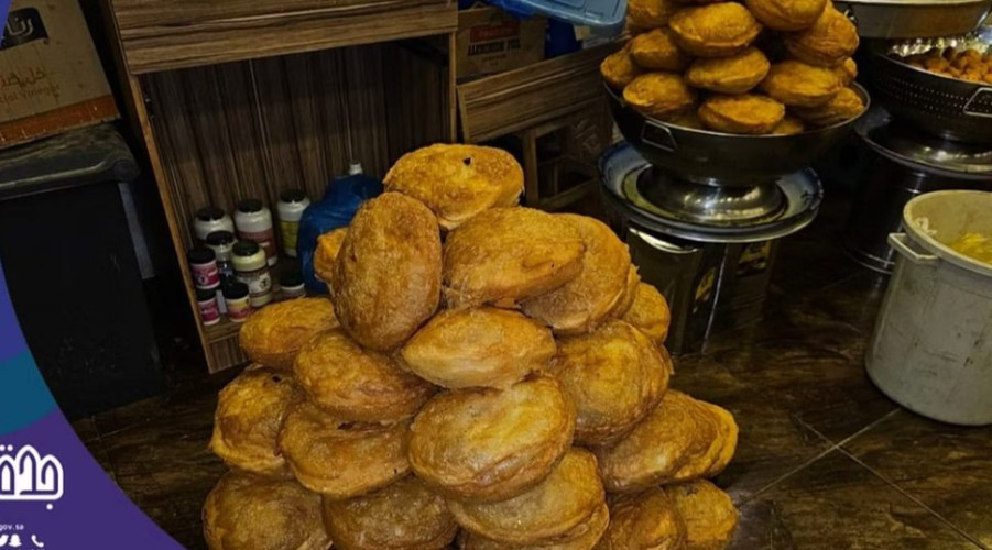 جدة.. ضبط وإتلاف 30 طن مجمدات وحلويات غير صالحة للاستهلاك