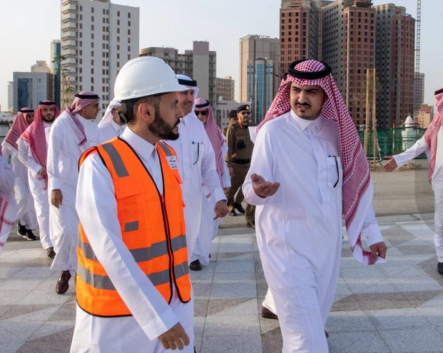 نائب أمير منطقة مكة المكرمة يفتتح طريق الملك عبدالعزيز المؤقت بوجهة “مسار” وطريق الدائري الأول