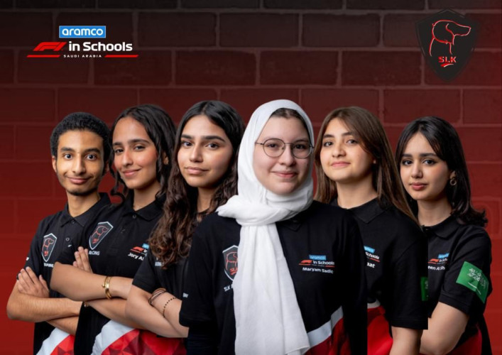 تأهيل فريق SLK Racing للمنافسة في المسابقة الوطنية للفورمولا في المدارس في مدينة سيلفرستون ببريطانيا