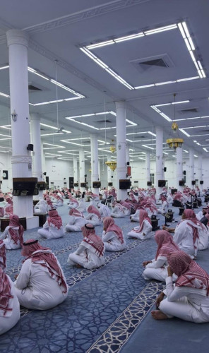 خطباء الجوامع بعموم مناطق المملكة يؤكدن أن المساهمة في حملة إغاثة الشعب السوداني تجسد معاني الأخوة الإسلامية في أبهى صورها