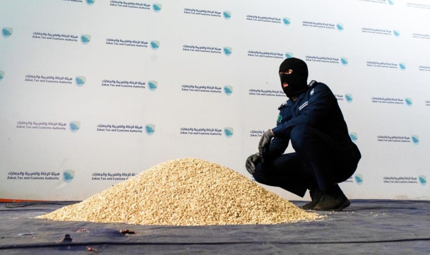 جمرك ميناء ضباء يُحبط محاولة تهريب 460 ألف حبة كبتاجون
