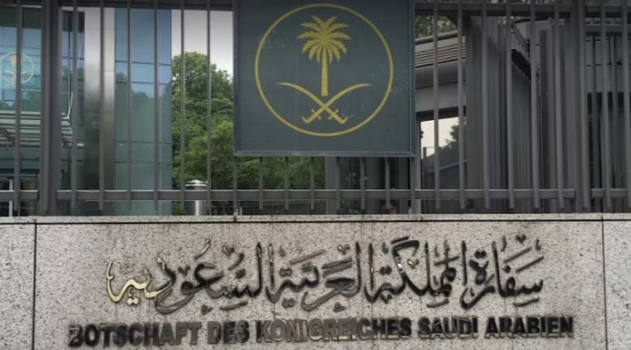 الفريق الفني السعودي يصل إلى دمشق لمناقشة آليات إعادة فتح سفارة المملكة