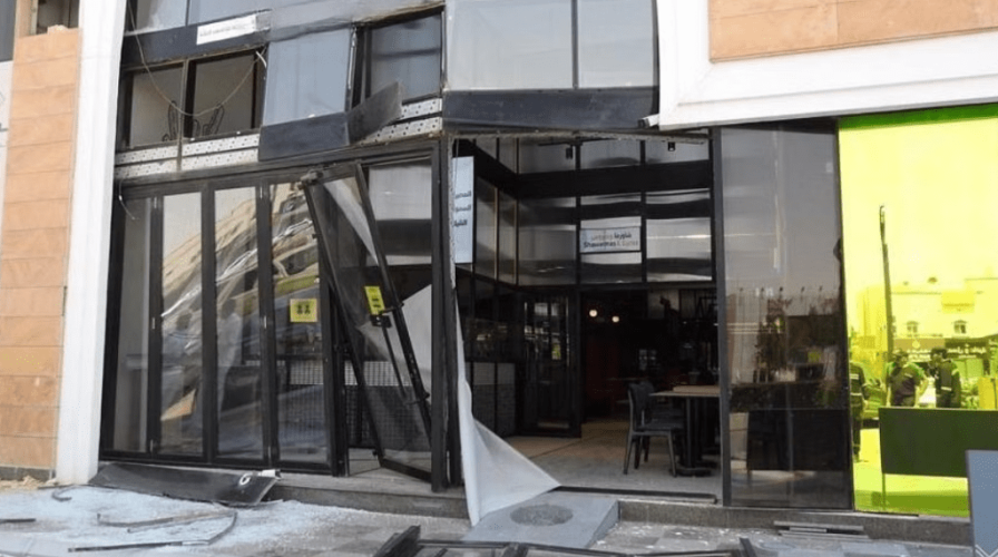 إصابة شخصين إثر وميض لحظيّ في مطعم بالرياض