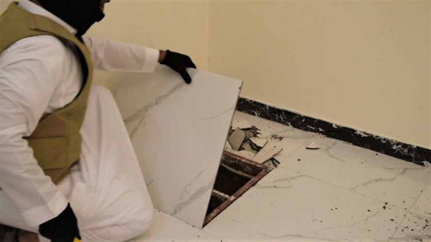 مخبأة في مخازن سرية تحت الأرض.. “مكافحة المخدرات” تضبط أكثر من(1.8)مليون قرص من مادة الإمفيتامين المخدر.