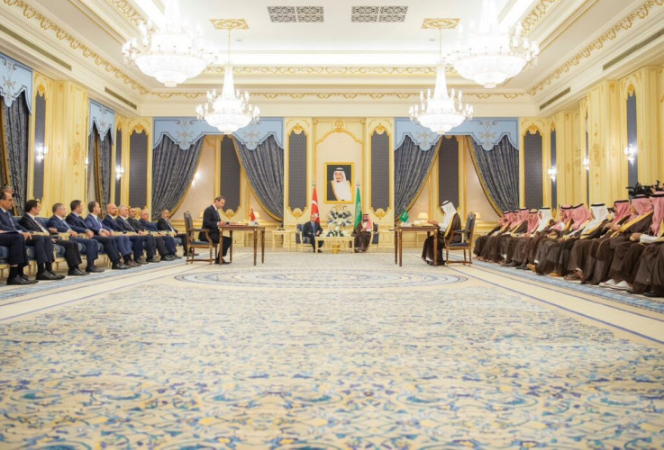 ولي العهد يستقبل الرئيس التركي ويشهدان مراسم توقيع عددٍ من الاتفاقيات الثنائية