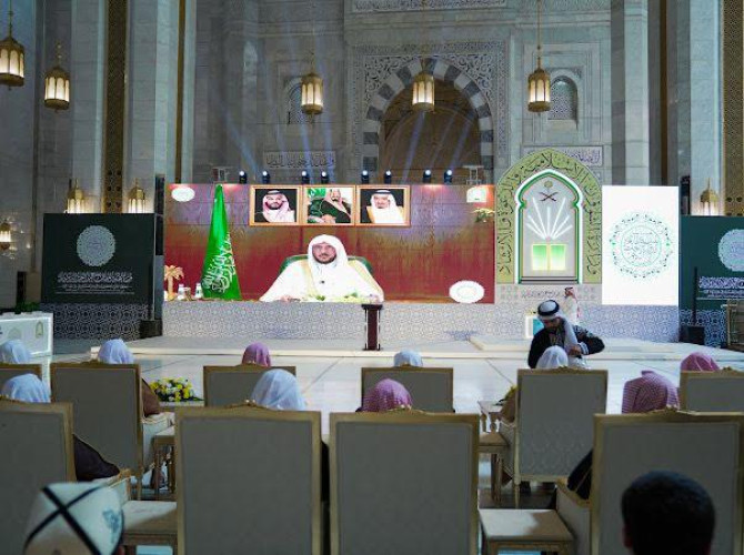 وزير الشؤون الإسلامية يفتتح التصفيات النهائية لمسابقة الملك عبدالعزيز الدولية في دورتها الـ43 في المسجد الحرام