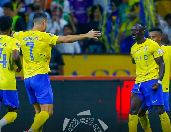 بهاتريك رونالدو وثنائية ماني.. النصر يتغلب على مضيفه الفتح