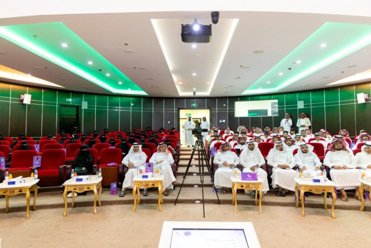 بهدف التحوّل للتجزئة الحديثة.. غرفة حفرالباطن تنظم لقاءً حوارياً لرواد الأعمال