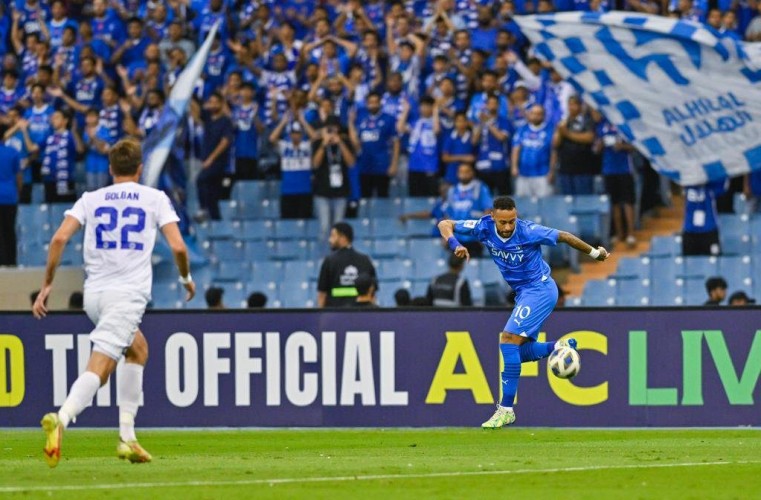 بمشاركة نيمار.. الهلال يخطف تعادلا قاتلا امام نافباخور في دوري أبطال آسيا