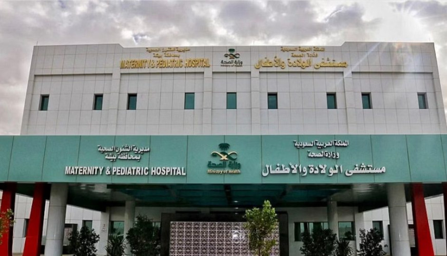 في عملية مدتها 30 دقيقة.. استخراج بطارية حارقة من مريء طفل في بيشة