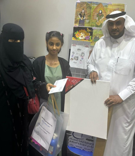 تراحم جازان تكرم أبناءها الموهوبين في مسابقة موهوب في مجال الرسم