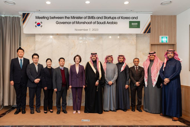 محافظ “منشآت” يرأس وفداً لزيارة كوريا لبحث سبل التعاون في مجال ريادة الأعمال