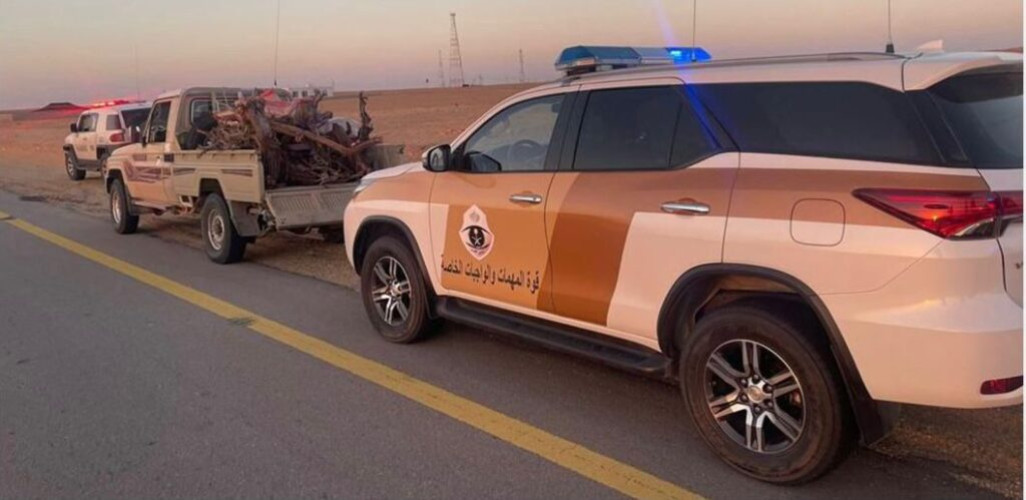 شرطة الجوف تضبط مواطنًا مخالفًا لنظام البيئة بحوزته حطب محلي