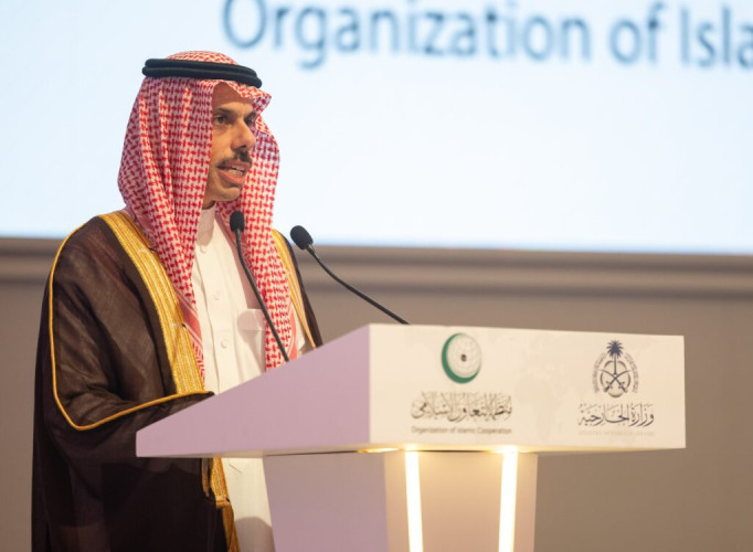 وزير الخارجية يشارك في مؤتمر المرأة في الإسلام ويعلن عن “وثيقة جدة للمرأة في الإسلام”