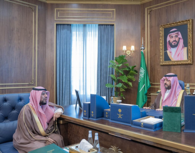 أمير الحدود الشمالية يطلع على سير الاختبارات في مدارس المنطقة