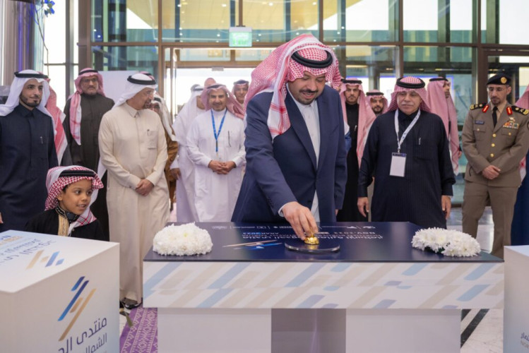 الأمير فيصل بن خالد بن سلطان يدشن منتدى الحدود الشمالية للاستثمار 2023