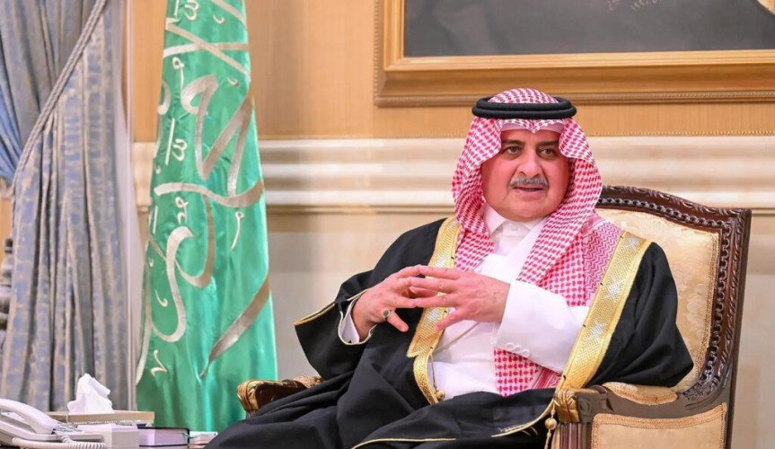 أمير تبوك يستقبل المواطنين في اللقاء الأسبوعي