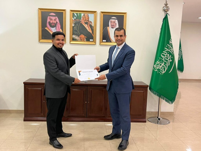 الدكتور محمد الحجيلي يحصل على زمالة التخصص الدقيق (بجراحة المناظير والإصابات الرياضية) من النمسا