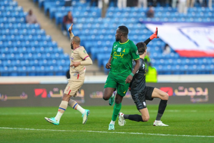 الخليج يتأهل إلى نصف نهائي كأس خادم الحرمين الشريفين⁩ بفوزه على أبها بهدفين مقابل هدف