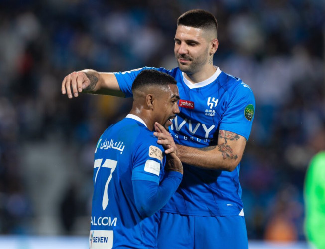 الهلال يتأهل إلى نصف نهائي كأس خادم الحرمين الشريفين⁩ بعد فوزه على التعاون بثلاثة أهداف دون مقابل