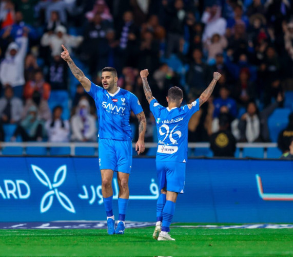 الهلال يواصل صدارة الدوري.. ويُكمل 26 مباراة بلا هزيمة بإسقاط الوحدة