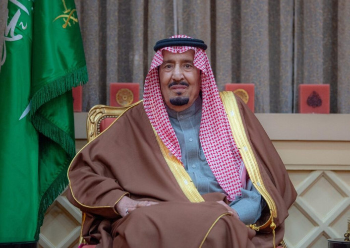 أمام خادم الحرمين الشريفين وبحضور ولي العهد.. أصحاب السمو الملكي الأمراء يؤدون القسم عقب صدور الأوامر الملكية بتعيينهم في مناصبهم الجديدة