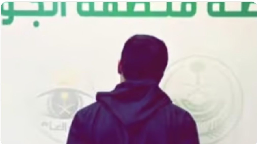 الجوف.. القبض على شخص لتعمُّده صدْم مركبتَيْن والهروب من الموقع