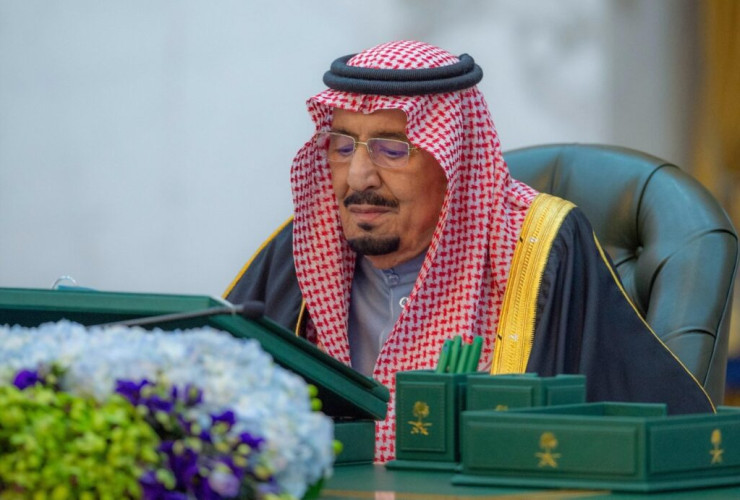 خادم الحرمين الشريفين يرأس جلسة مجلس الوزراء