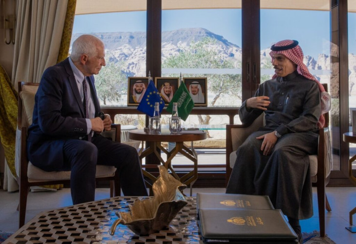 وزير الخارجية يستقبل الممثل الأعلى للاتحاد الأوروبي للشؤون الخارجية والسياسة الأمنية