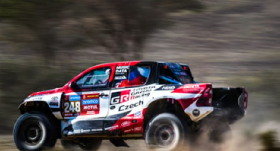 رالي داكار السعودية 2024: السعودي “يزيد الراجحي” يخطف صدارة السيارات من الإسباني “كارلوس ساينز”