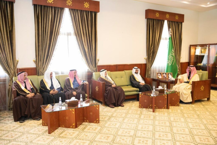 محافظ الخرج يستقبل مدير تعليم الخرج و مديري التعليم الذين تعاقبوا على قيادته خلال(60)عاما