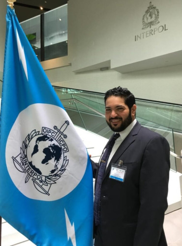 ترجمت إلى 22 لغة واعتمدت حول العالم.. طبيب أسنان سعودي ينجح في تطوير طريقة لتقدير الأعمار