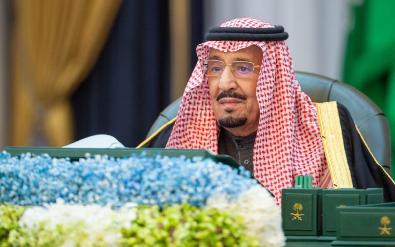 خادم الحرمين الشريفين يرأس جلسة مجلس الوزراء