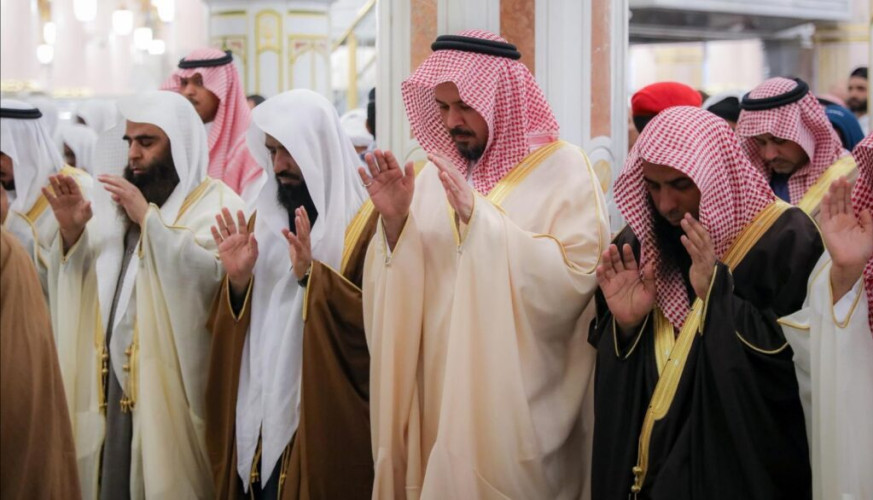 أداء صلاة الاستسقاء في جميع أنحاء المملكة