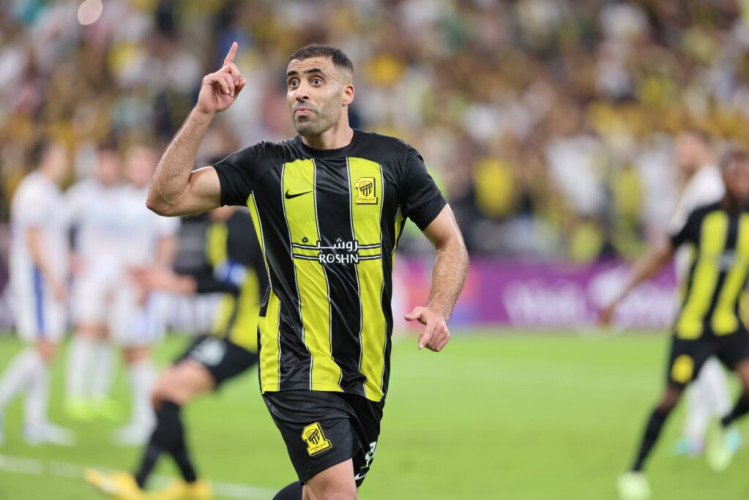 الاتحاد يتأهل لربع نهائي دوري ابطال آسيا بعد تغلبه على نافباخور 2 – 1.. ومواجهة سعودية مرتقبة بين الاتحاد والهلال