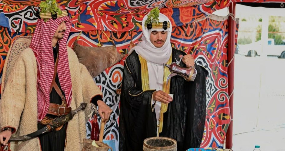 احتفالًا بيوم التأسيس.. أهالي الباحة يرتدون الأزياء التراثية
