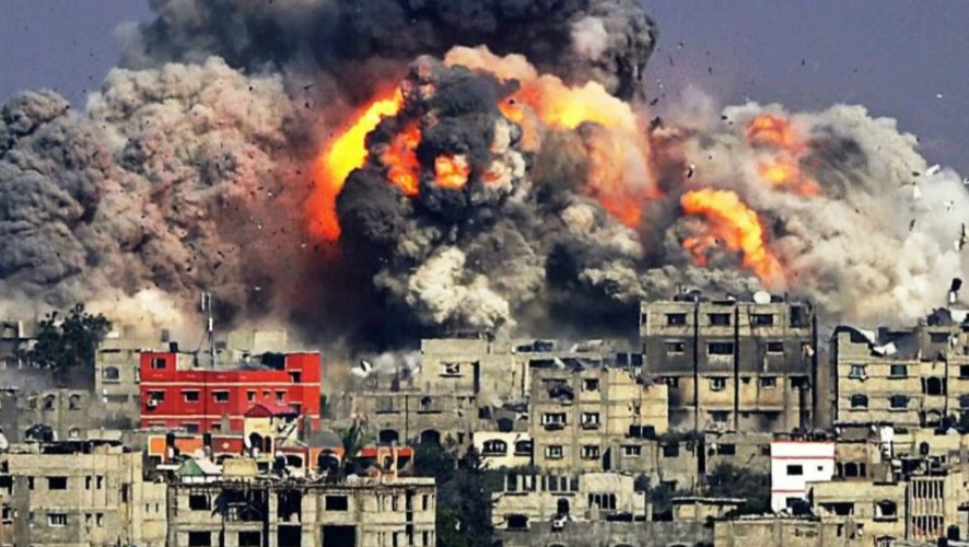 مجمع الشفاء الطبي في غزة شاهد على قتامة الإنسانية.. نقص حاد بالوقود والكهرباء واللوازم الطبية