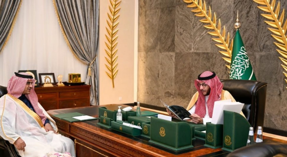 محافظ الطائف يطّلع على استعدادات بدء الفصل الدراسي الثالث