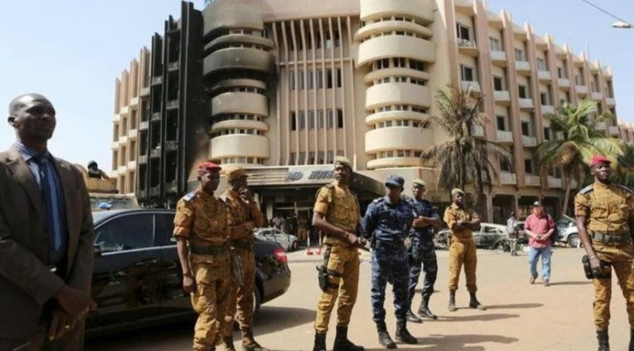 عشرات القتلى بهجوم على مسجد في بوركينا فاسو