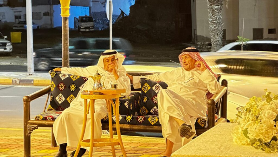 علم الميزان والأدب العربي ” لقاء ثقافي قدمه الأستاذ مسفر الجبيري بمتحف رضوى في ينبع”