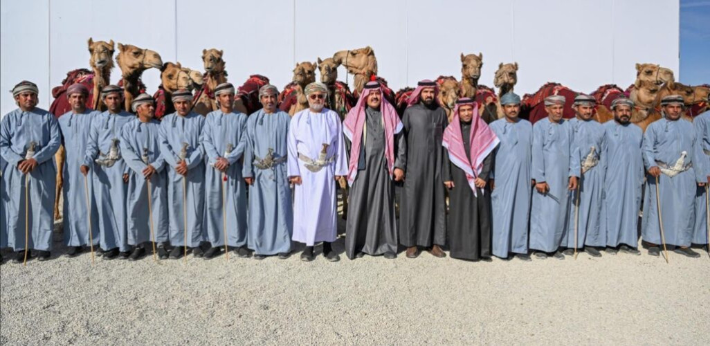 أمير منطقة حائل يزور الفعاليات المصاحبة لجادة الإبل في حائل