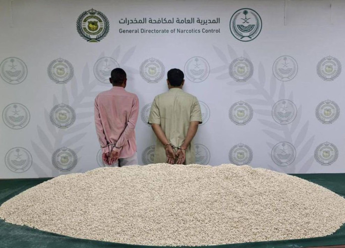 “مكافحة المخدرات” تحبط تهريب أكثر من(1.2)مليون قرص من مادة الإمفيتامين المخدر