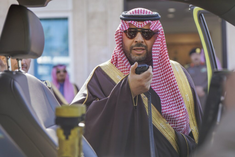 أمير الحدود الشمالية يدشن فعاليات اليوم العالمي للدفاع المدني 2024