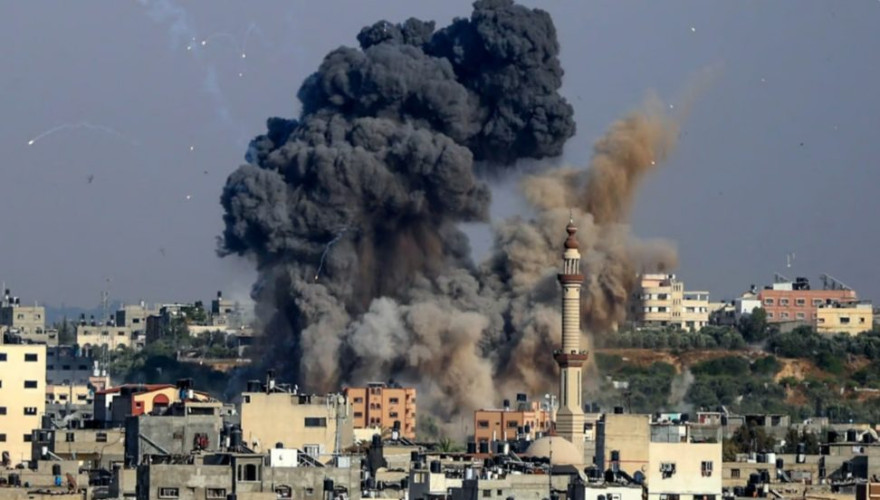 حصيلة شهداء غزة ترتفع إلى 31819 والإصابات إلى 73934