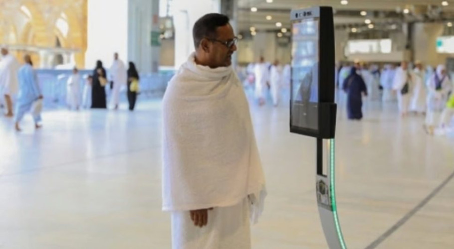 السديس: تعزيز مواقع إجابة السائلين بالحرمين بتطبيقات ذكية واتصالات رقمية بلغات عالمية عدة