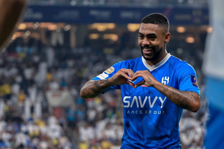 الهلال يحسم الديربي أمام النصر ويتأهل لنهائي السوبر السعودي