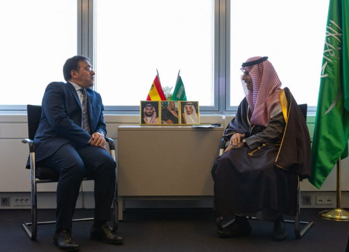 سمو وزير الخارجية يلتقي وزير خارجية إسبانيا