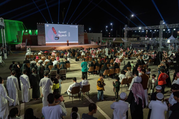 زوار مهرجان محمية الملك سلمان يعيشون تجربة زراعة النباتات والبذور